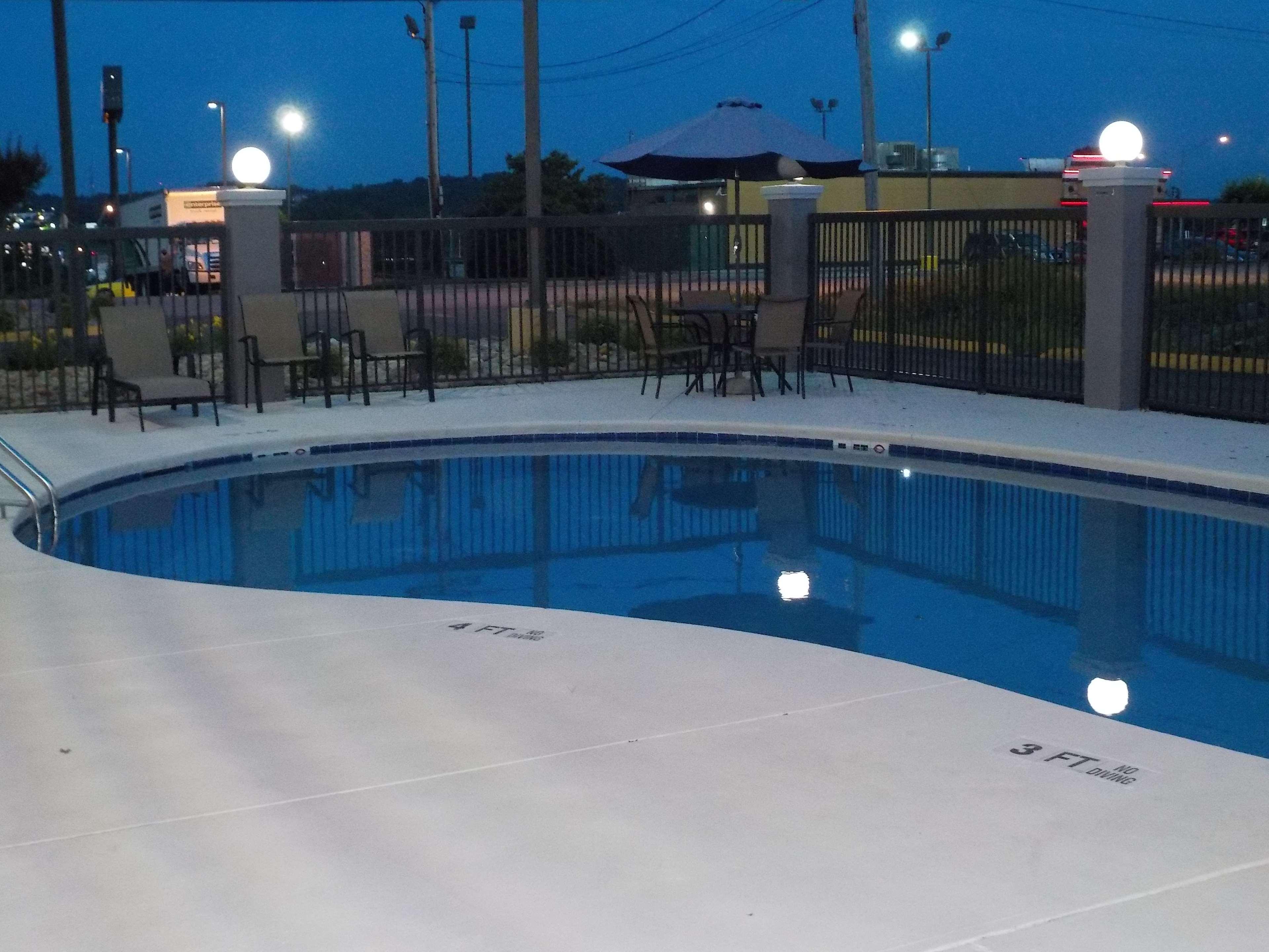 Surestay Hotel By Best Western Lenoir City Buitenkant foto