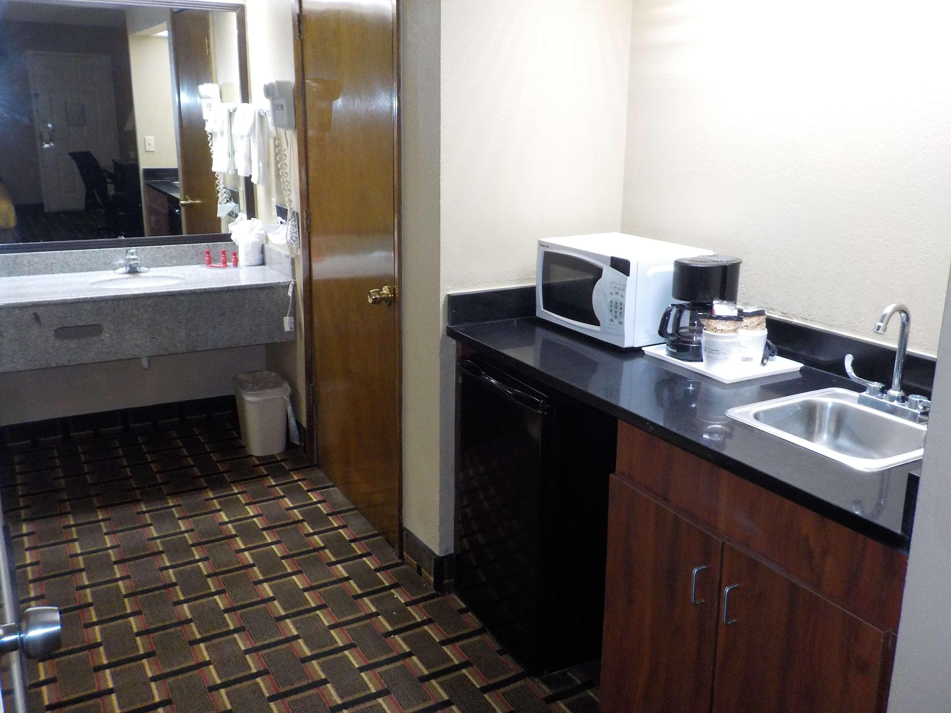 Surestay Hotel By Best Western Lenoir City Buitenkant foto