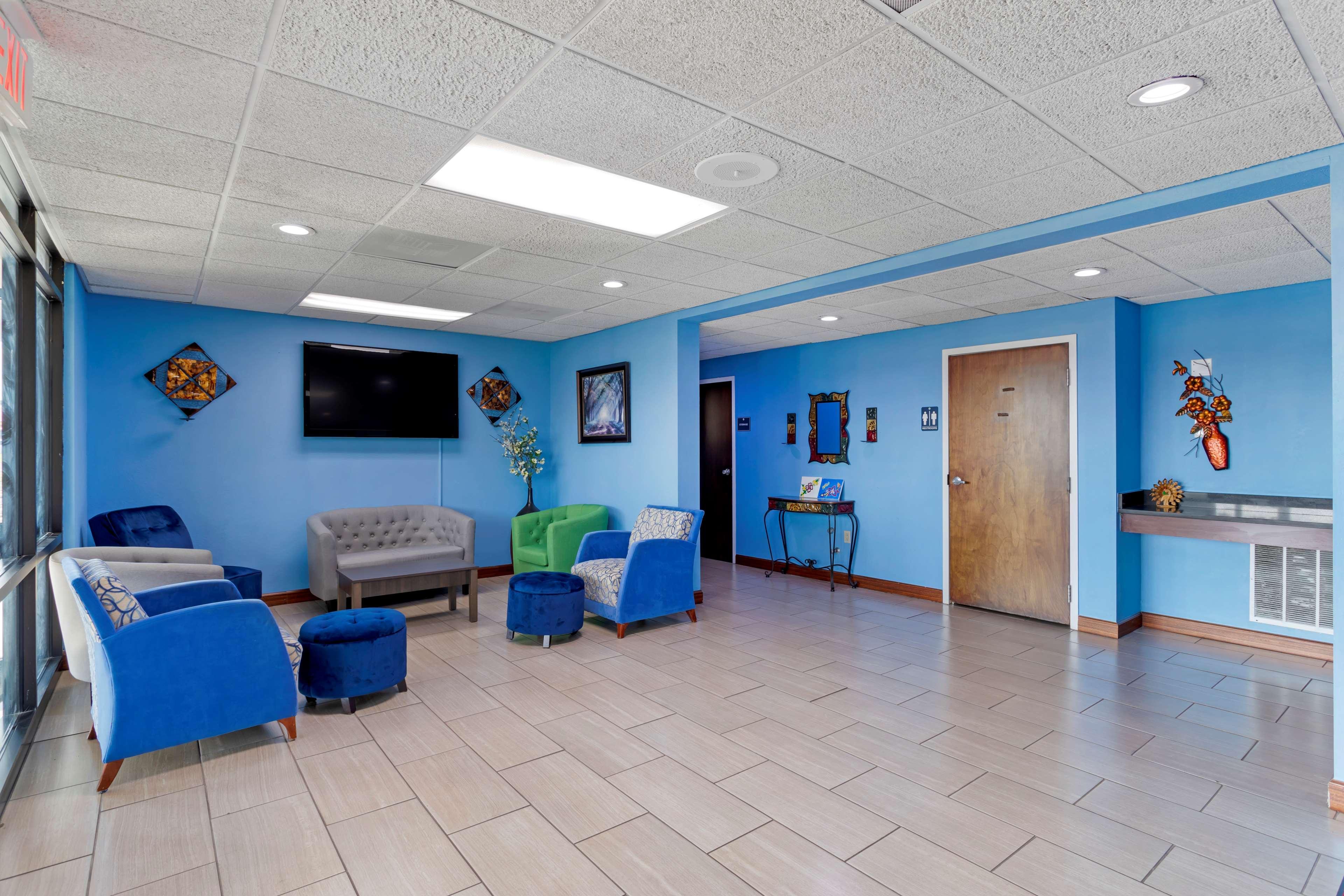 Surestay Hotel By Best Western Lenoir City Buitenkant foto