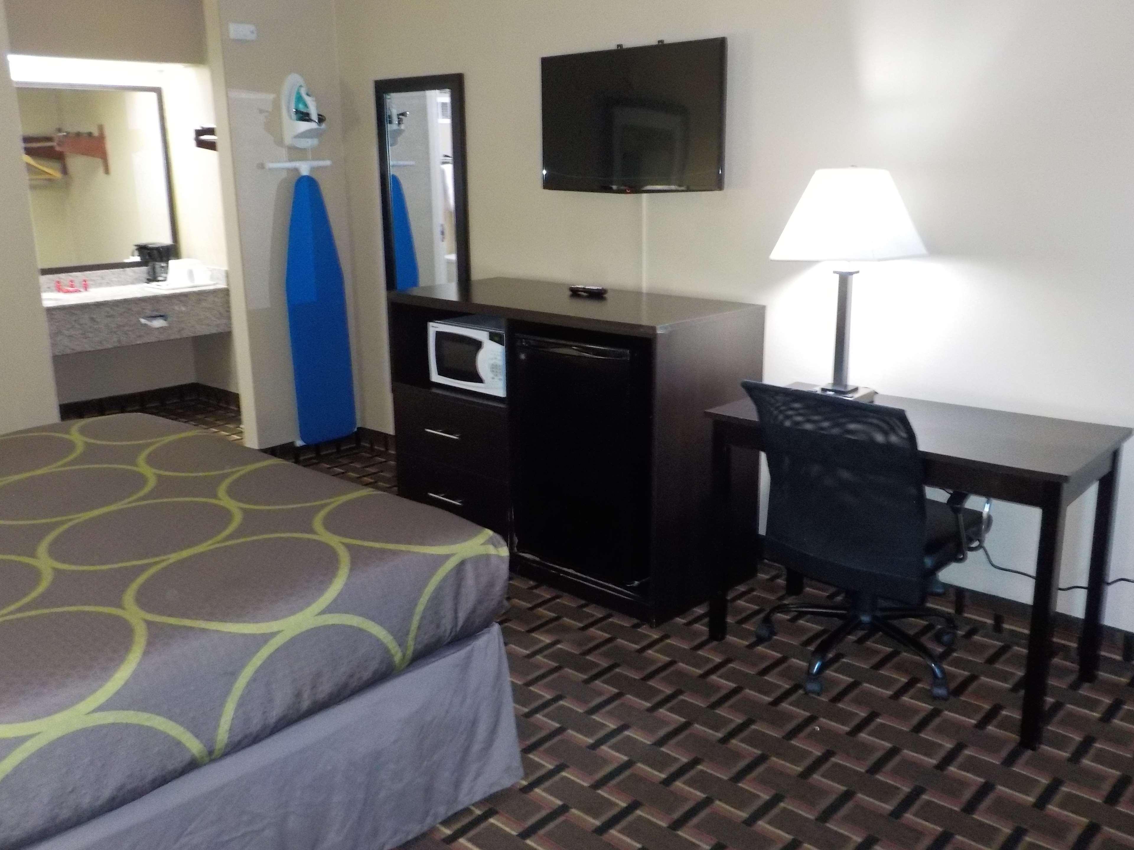 Surestay Hotel By Best Western Lenoir City Buitenkant foto