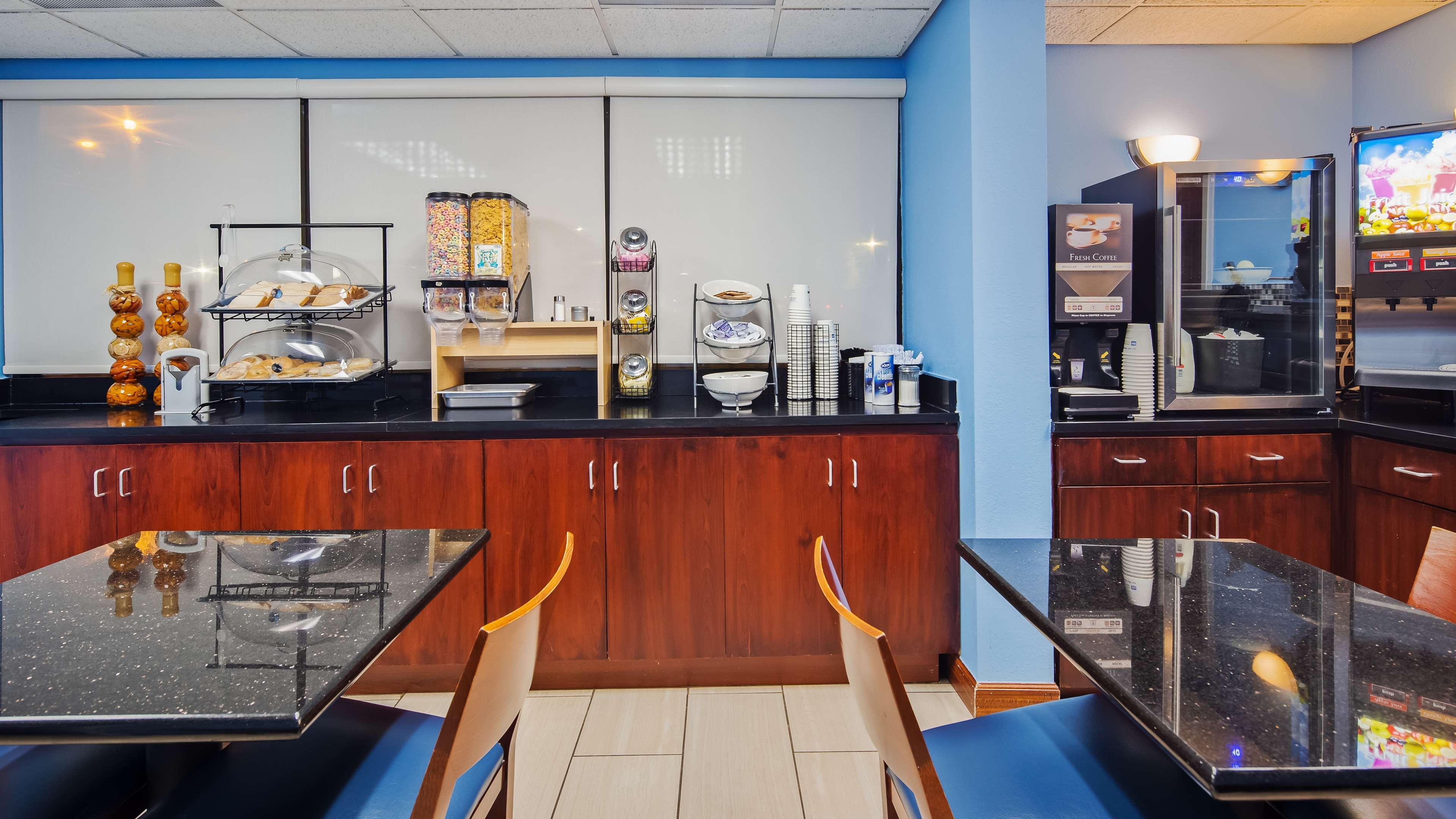 Surestay Hotel By Best Western Lenoir City Buitenkant foto
