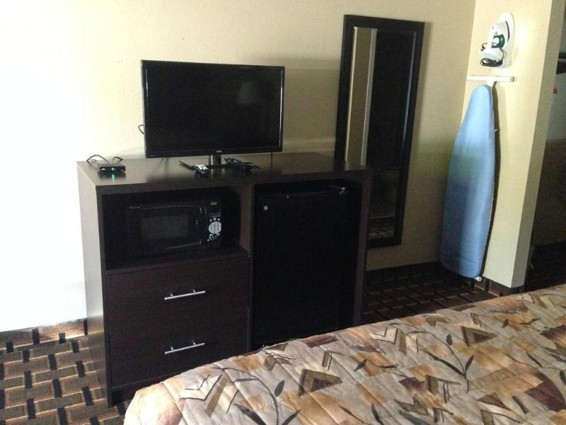 Surestay Hotel By Best Western Lenoir City Buitenkant foto